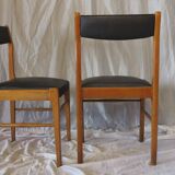 Set of 4 Scandinavian chairs in black faux leather
