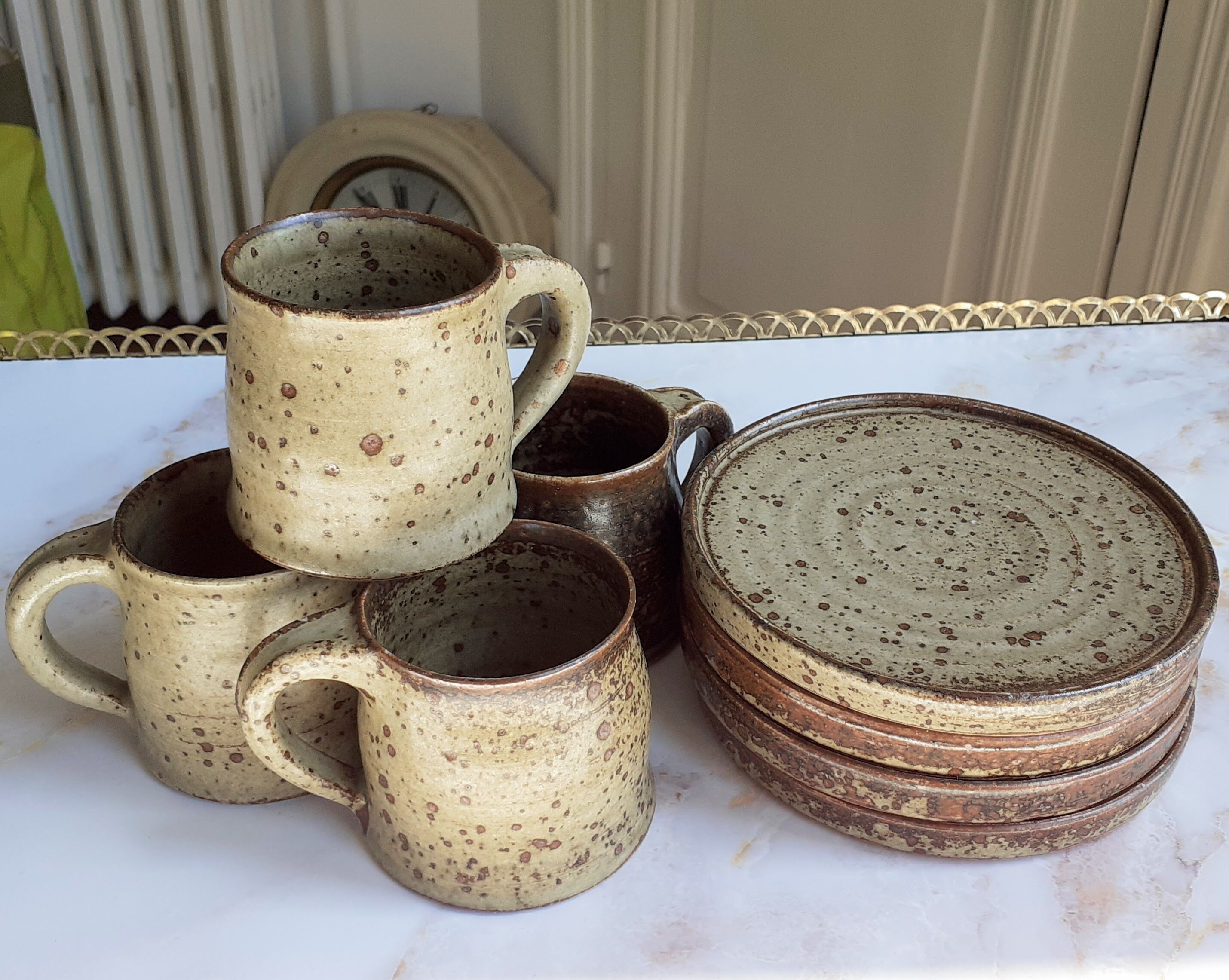 Service de tasses à café vintage en grès