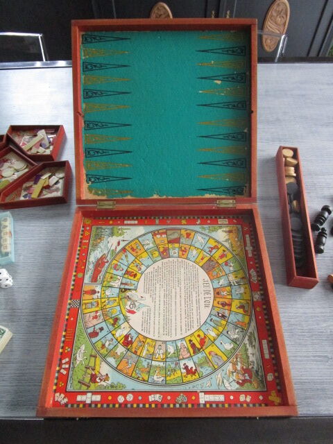 Old wooden game box