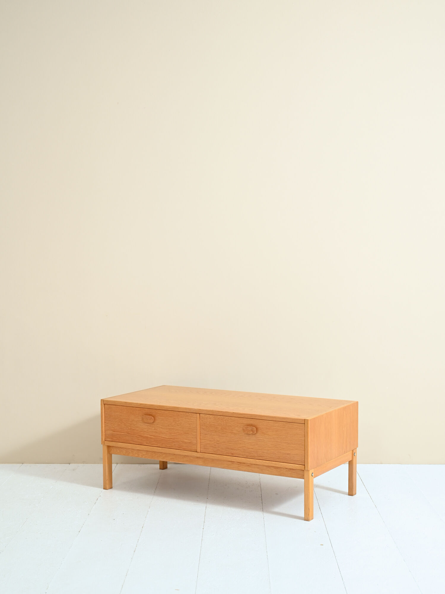 Chest of drawers - Vintage oak TV cabinet
