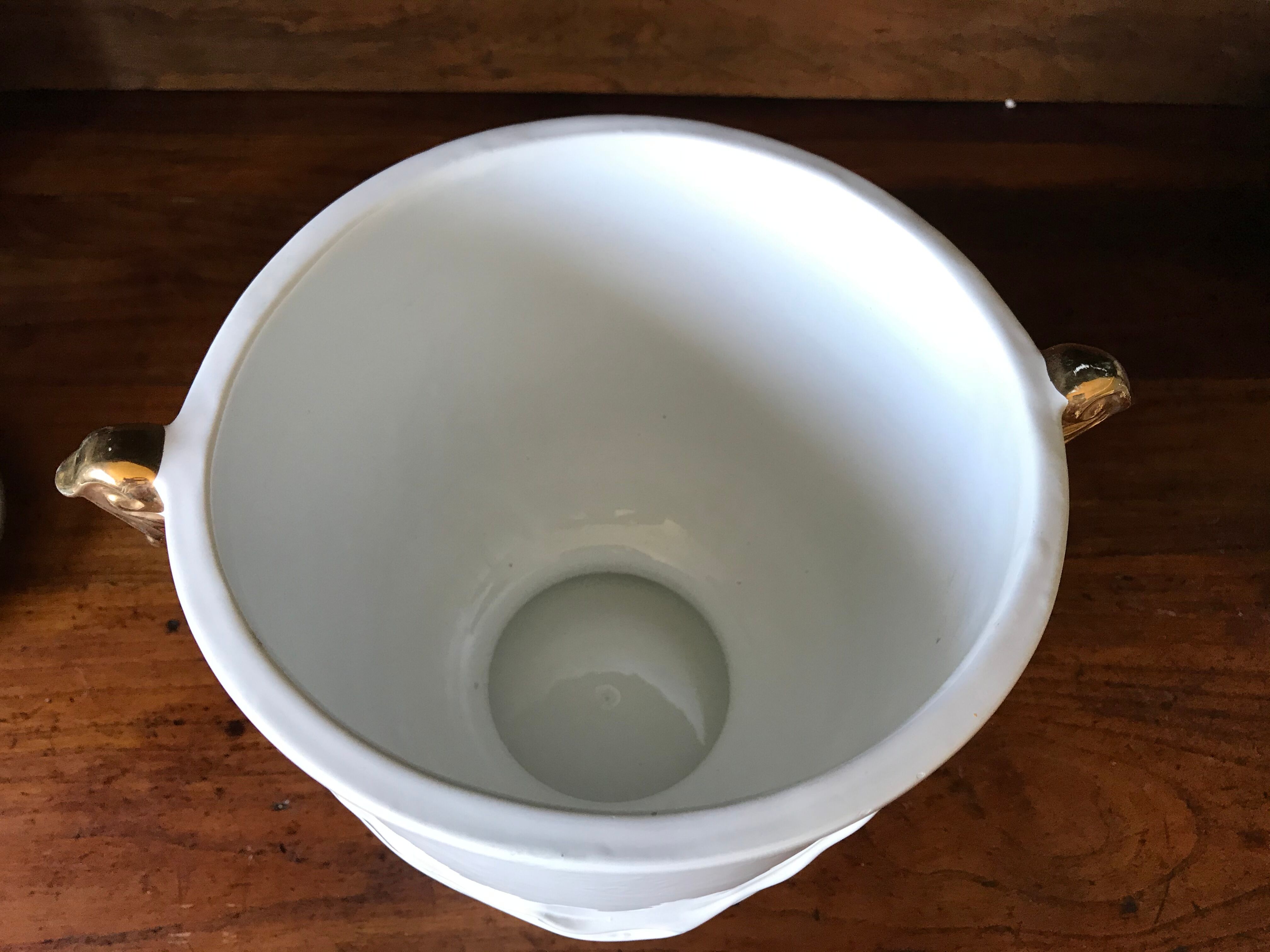 Bassano ceramic pot cache