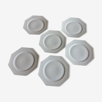Lot de 6 assiettes à dessert en porcelaine blanche de Limoges de forme octogonale
