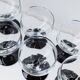 Huit verres à boire en verre noir et transparent – Style postmoderne Memphis, verrerie italienne vintage des années 1980