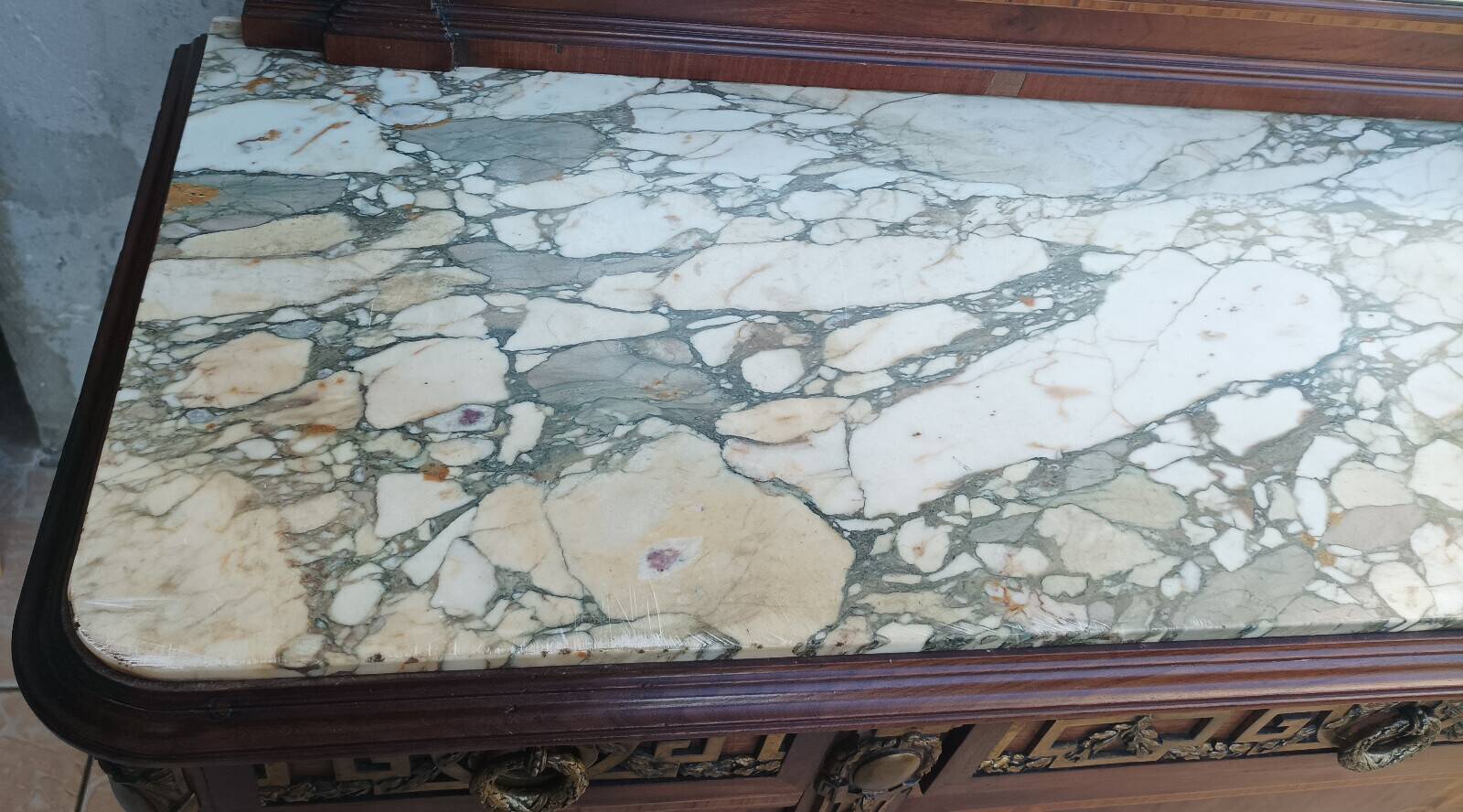 Louis XVI Buffet Desserte in mahogany veneer and marquetry