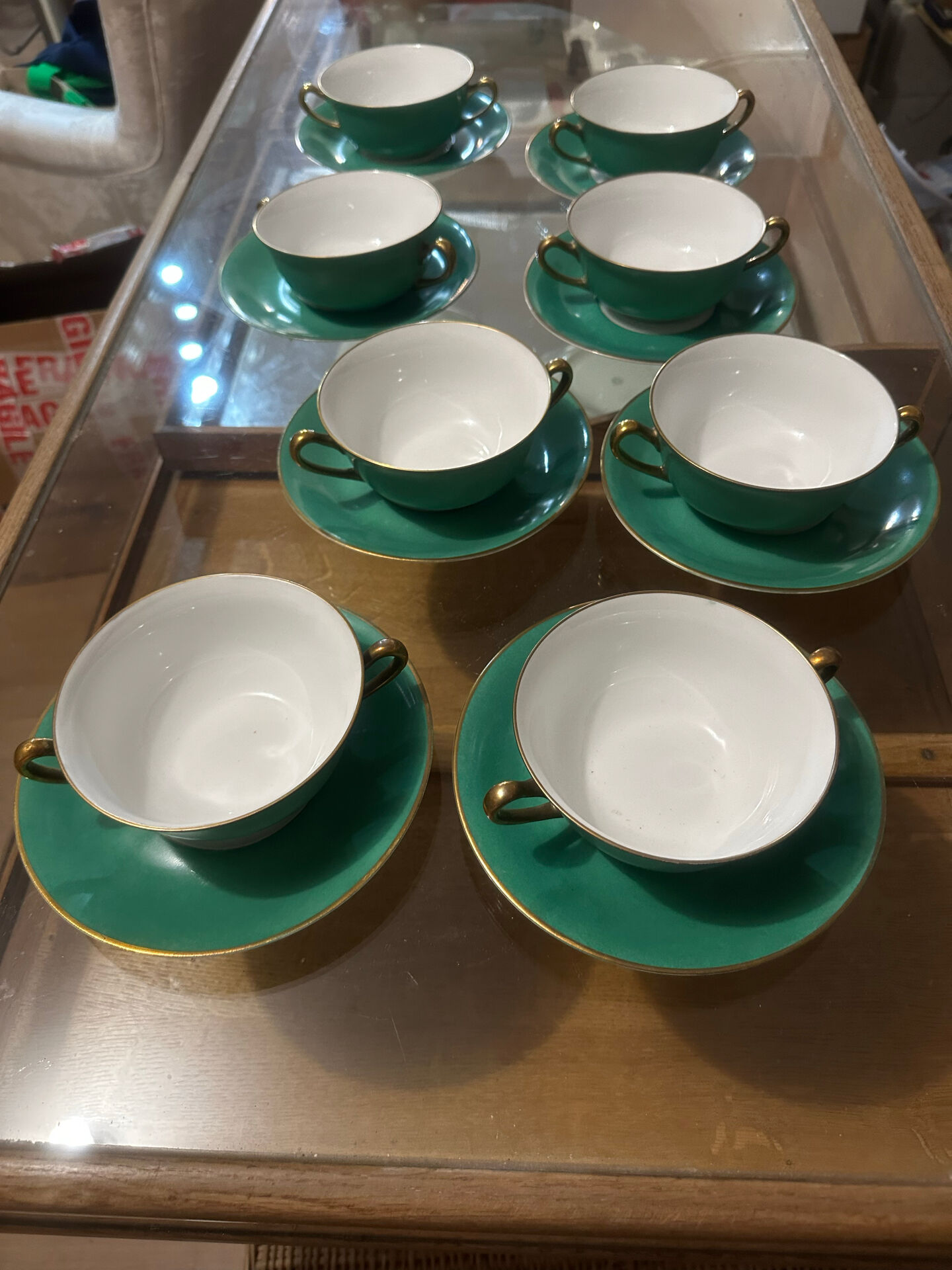Service Art Déco de 6 tasses à double anses en porcelaine de Limoges