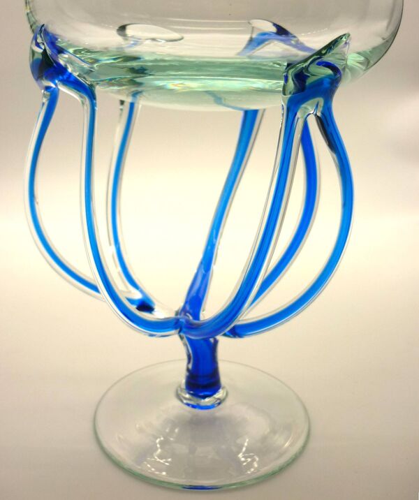 Coupe méduse en cristal soufflé, création de Vessiere à Baccarat