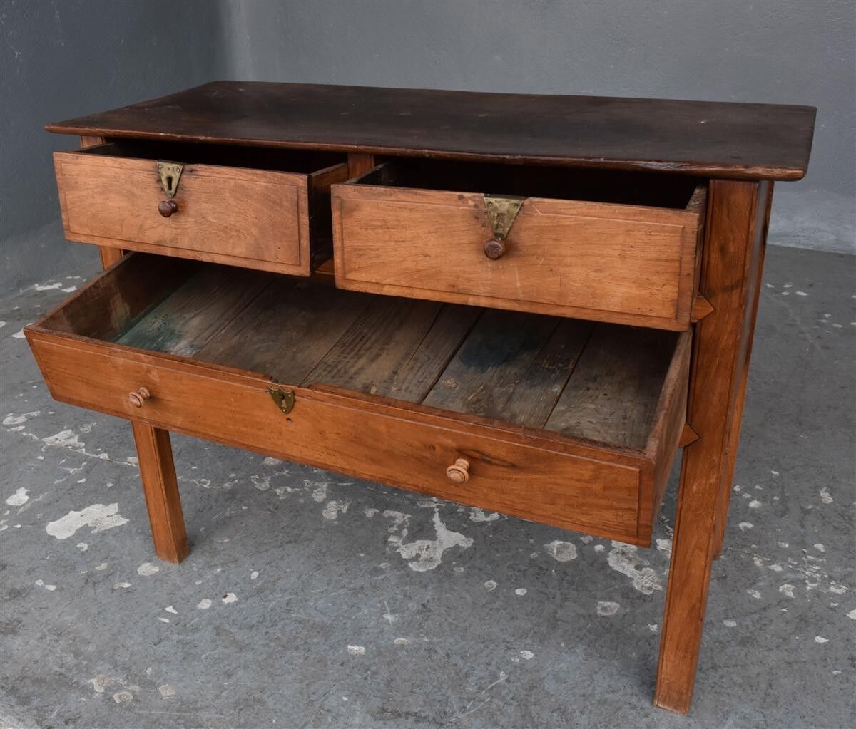 Early nineteenth rosewood Dresser