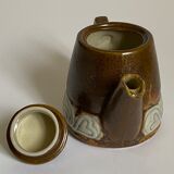 Theiere and milk jar thereof
