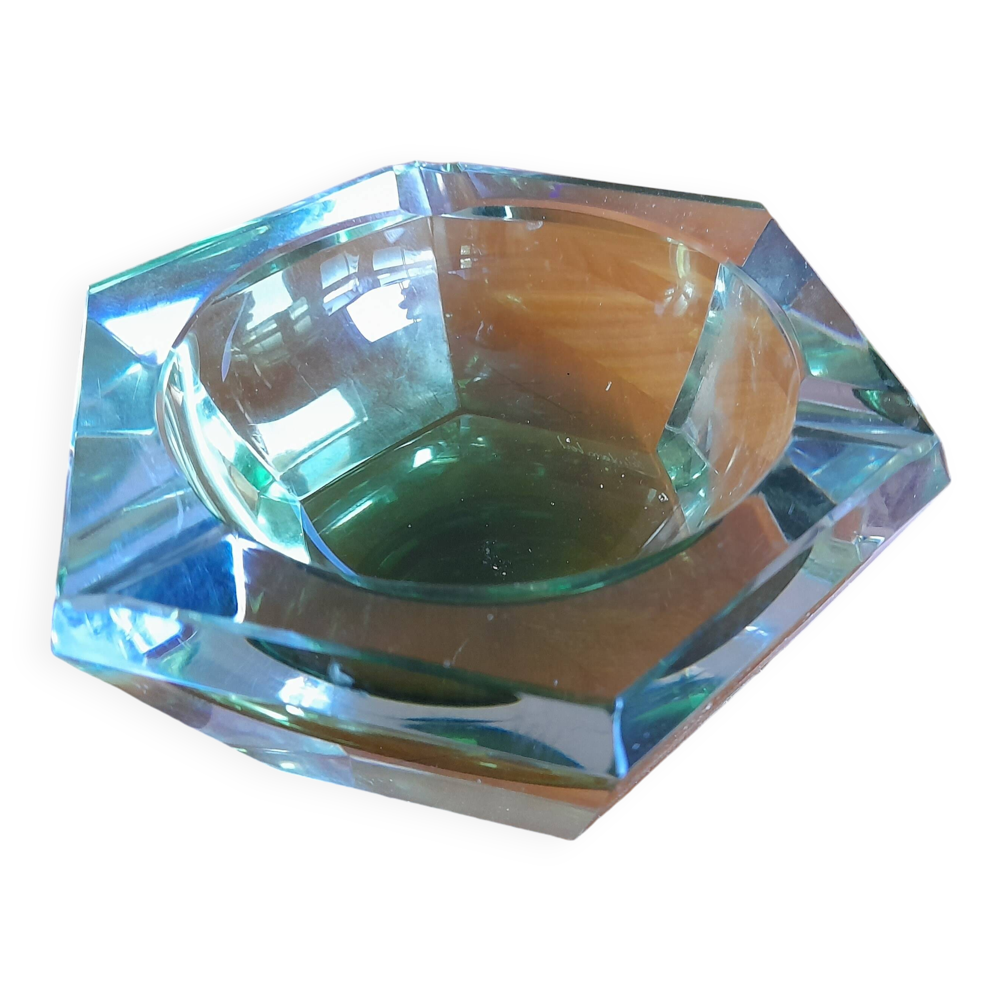 Cendrier en cristal ou verre avec de superbes reflets bleu vert