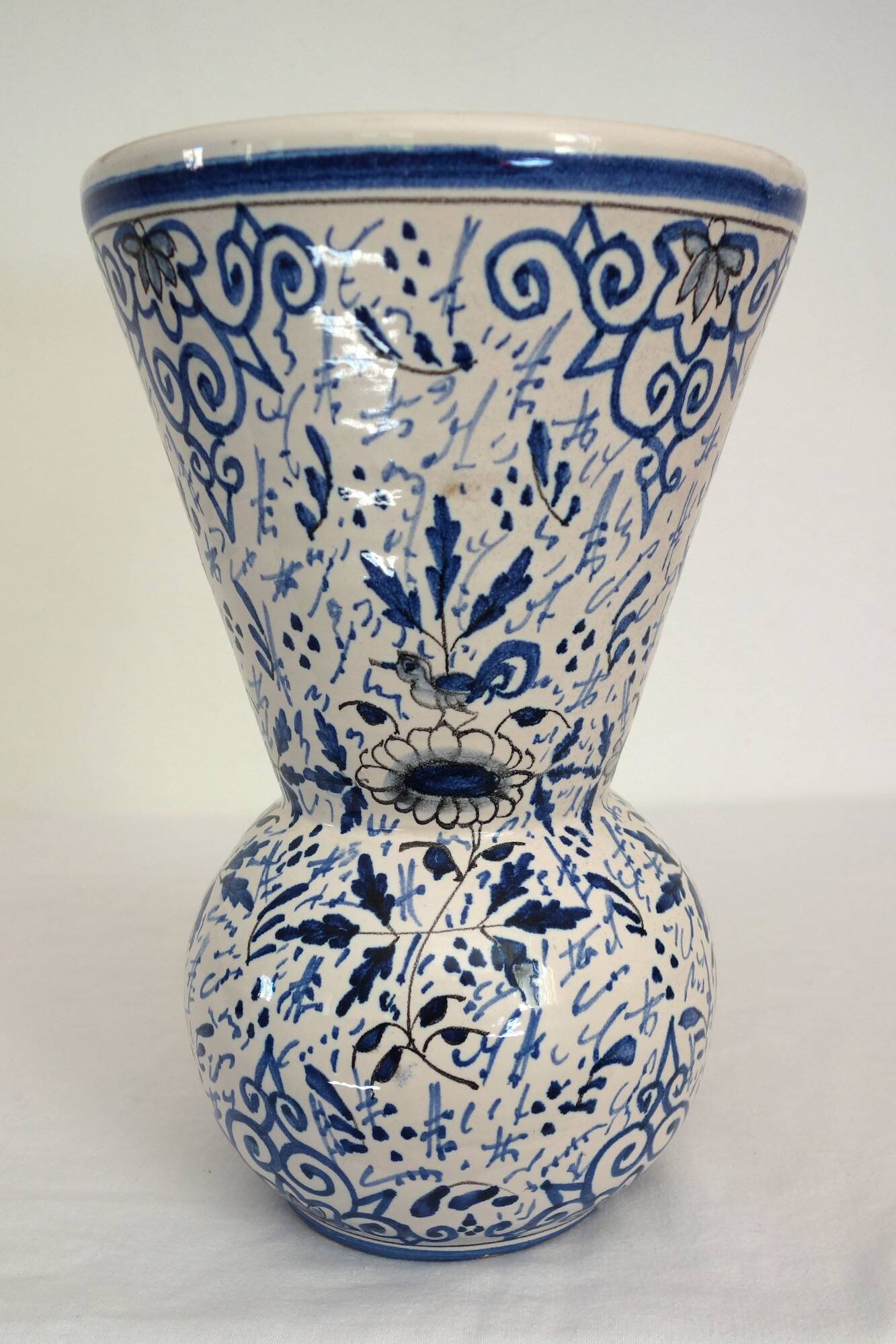 Wisques Abbey ceramic vase