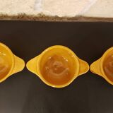 3 two-tone stoneware bowls with handles