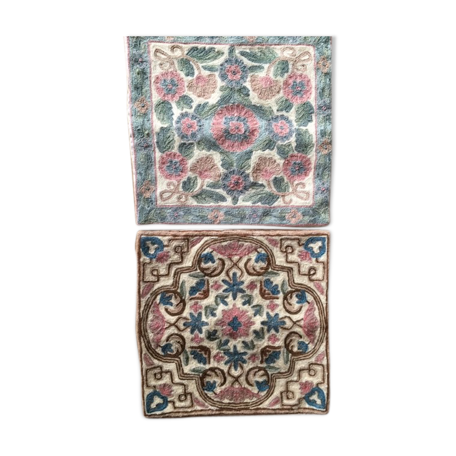 2 cushion covers