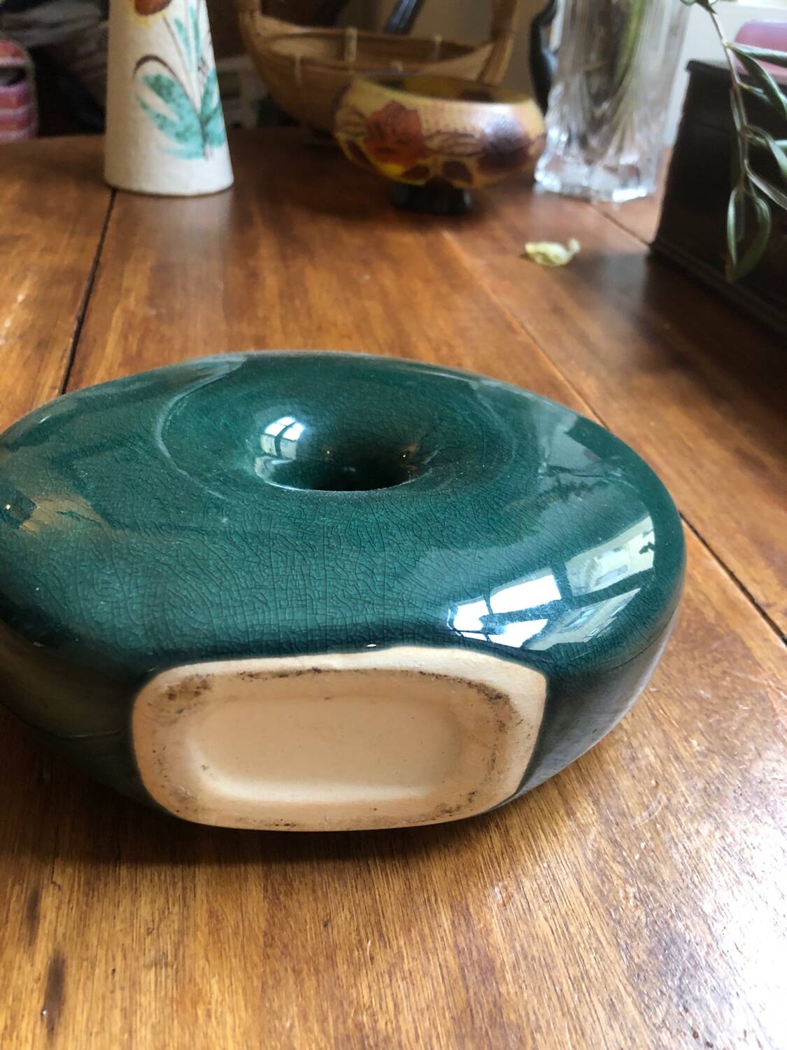 Cracked snail vase