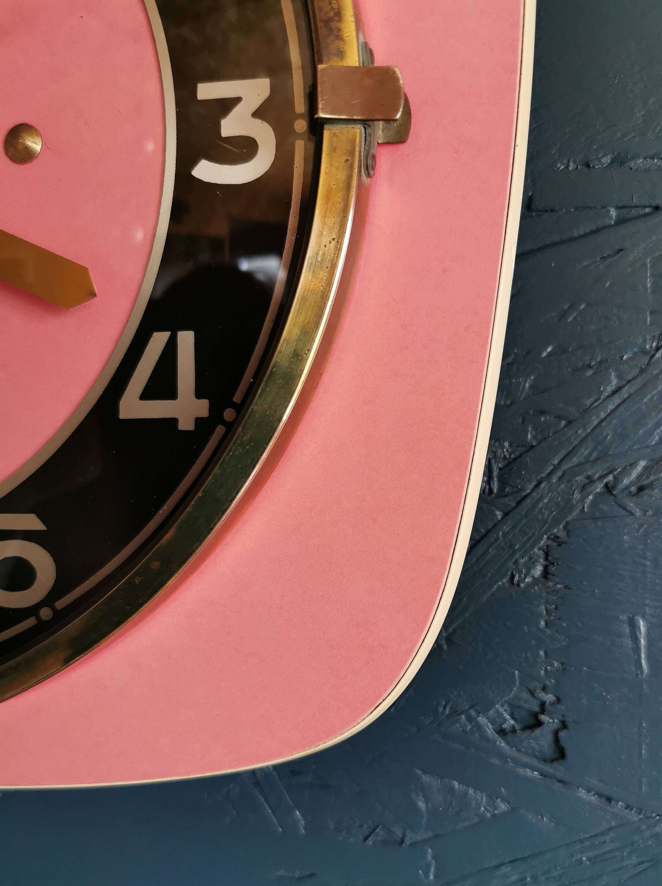 Vintage formica clock silent trapeze wall pendulum "Odo pink black"