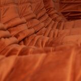 Canapé deux places Togo en velours orange ambré par Michel Ducaroy pour Ligne Roset, 1973