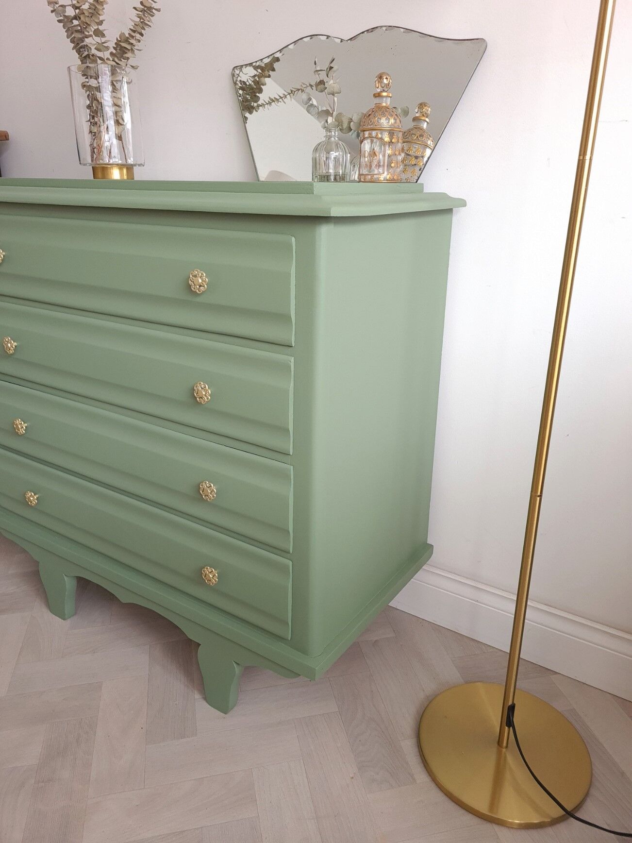 Green art deco dresser