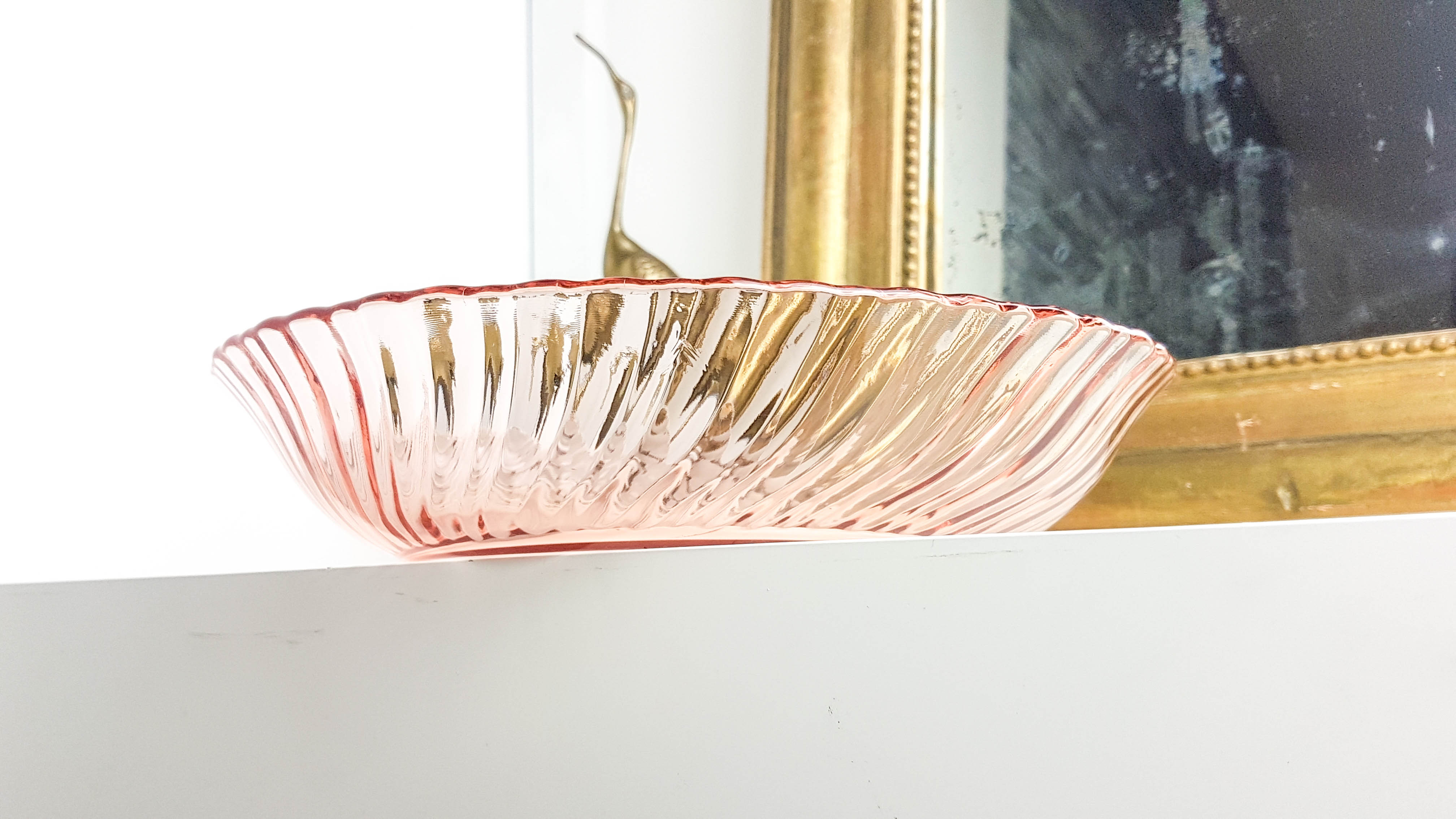 Round dish in pink depression glass "Rosaline" Arcoroc by Luminarc
