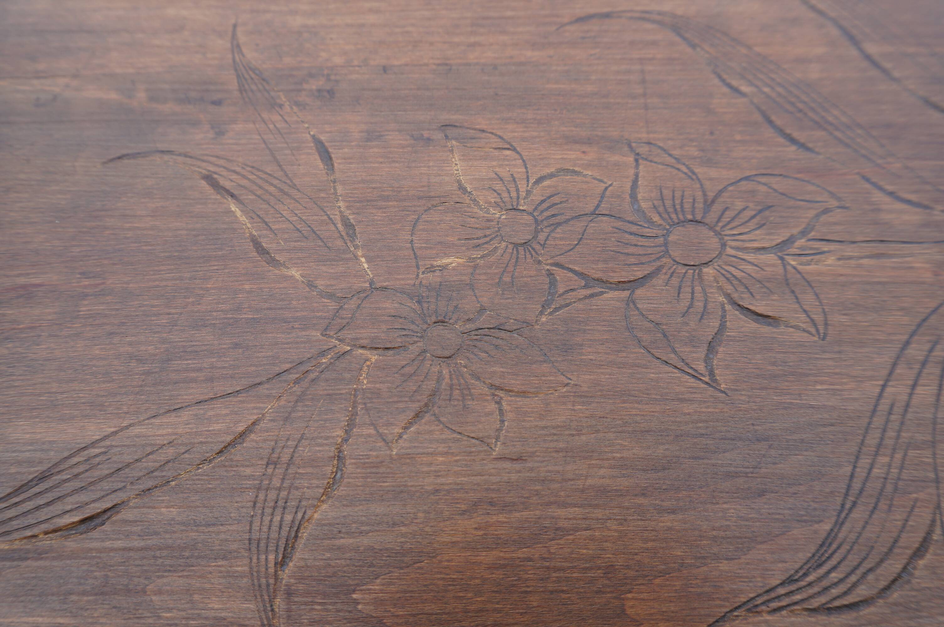 4 tables gigogne en bois art nouveau décor floral