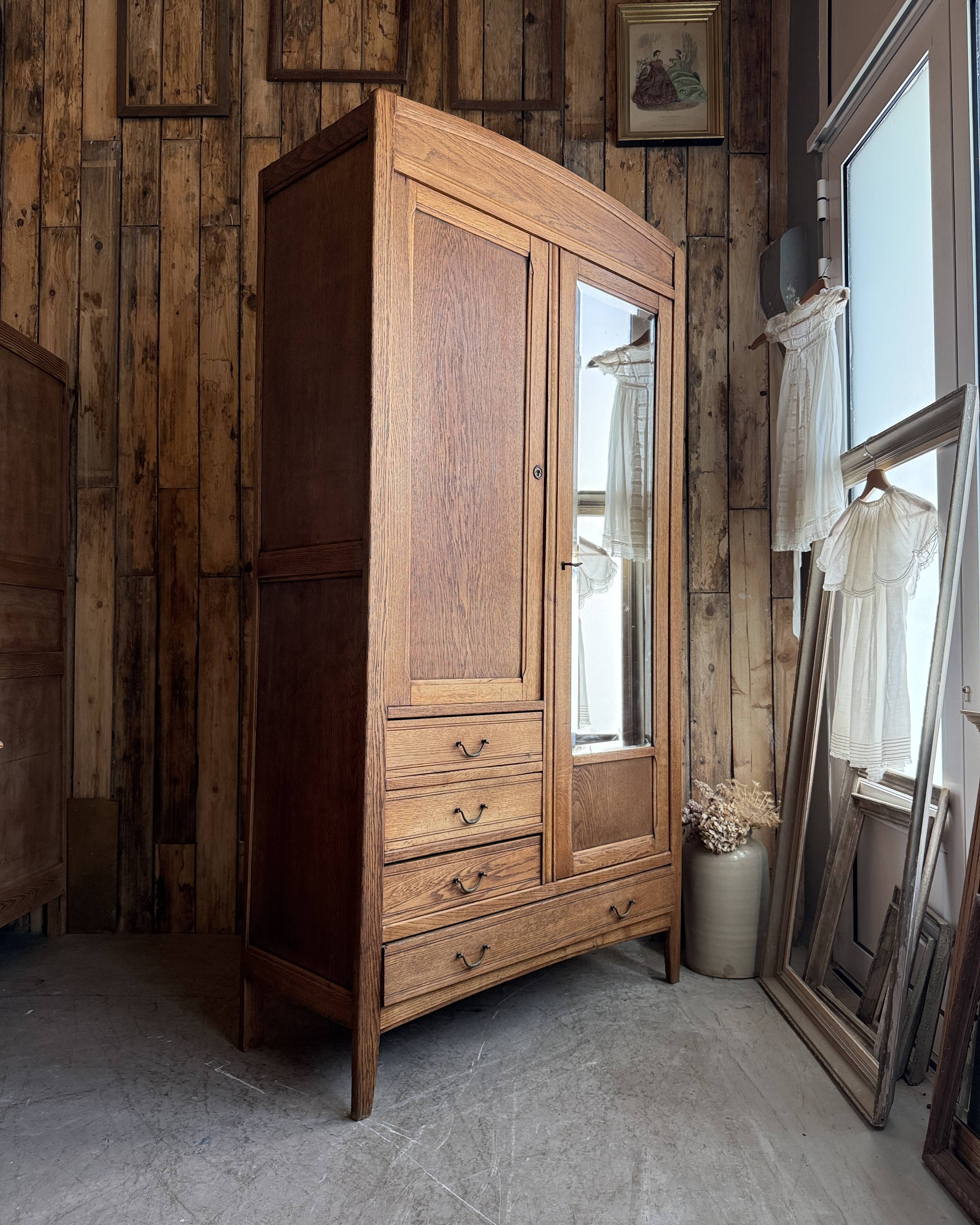 Armoire Art Déco en chêne (rénovée)