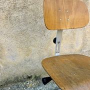 Chaise d’atelier vintage
