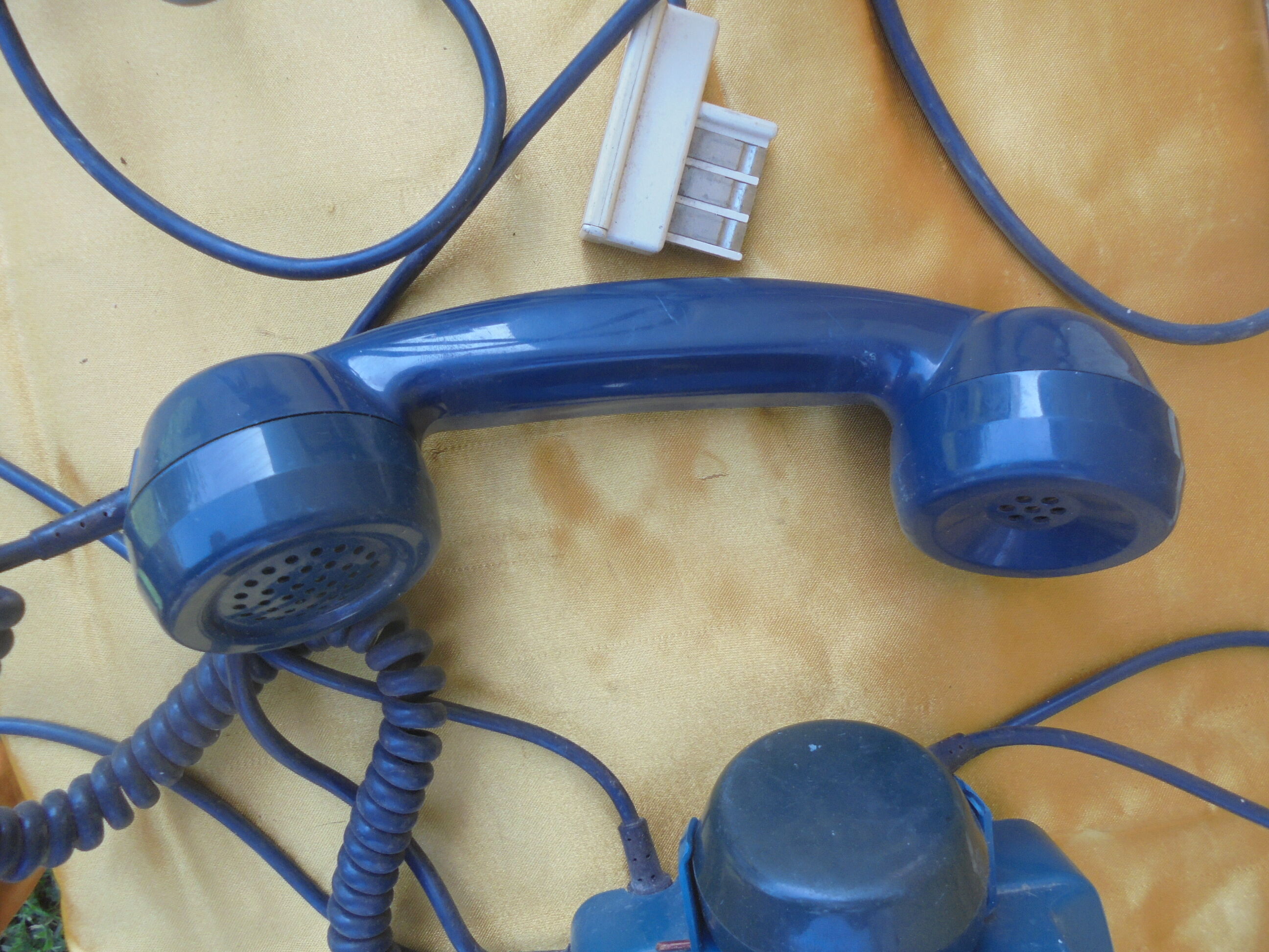 Telephone with touches bleu vintage socotel s63