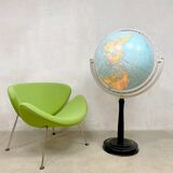 Vintage illuminated earth world globe floorlamp