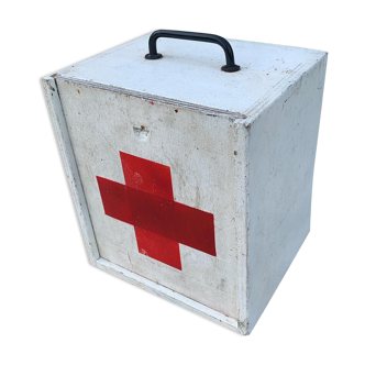 Red cross wooden pharmacy box