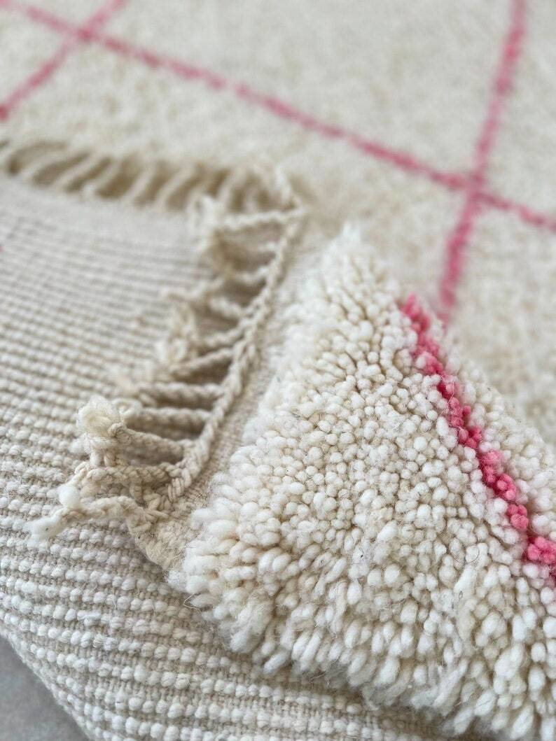 Handmade Moroccan rug 250cm x 150cm