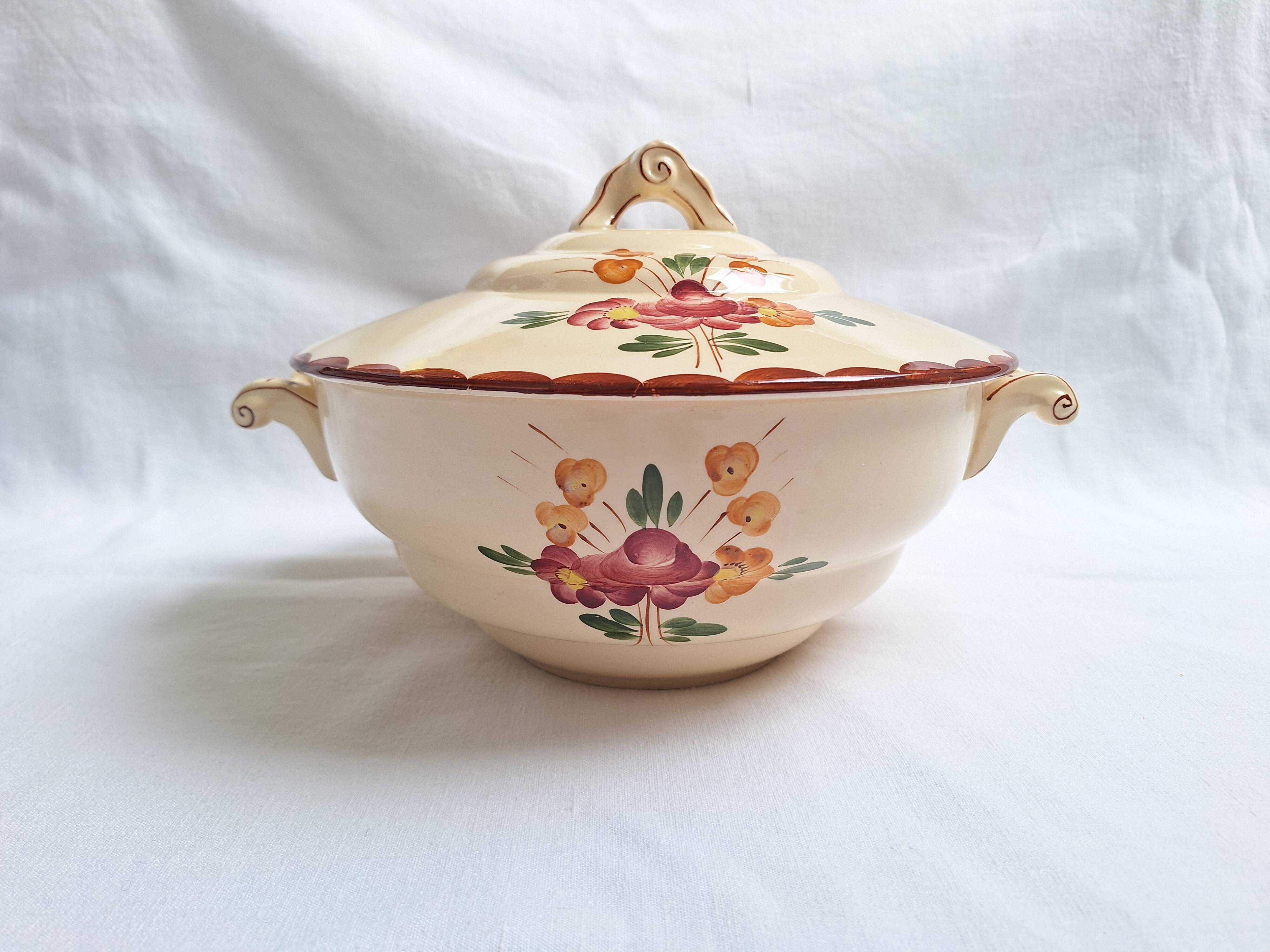 Longchamp Agen model soup tureen