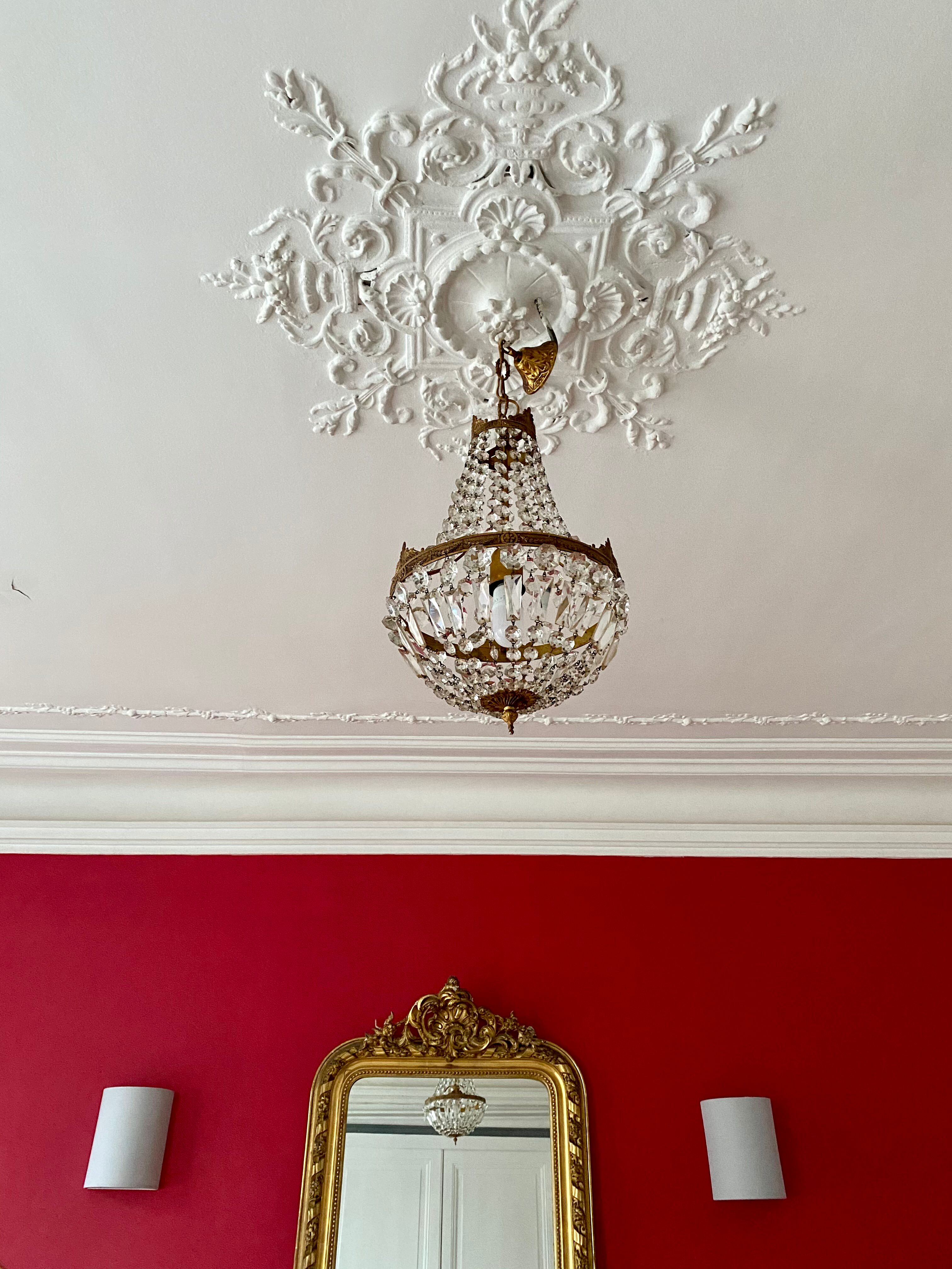 Hot air balloon chandelier with tassels