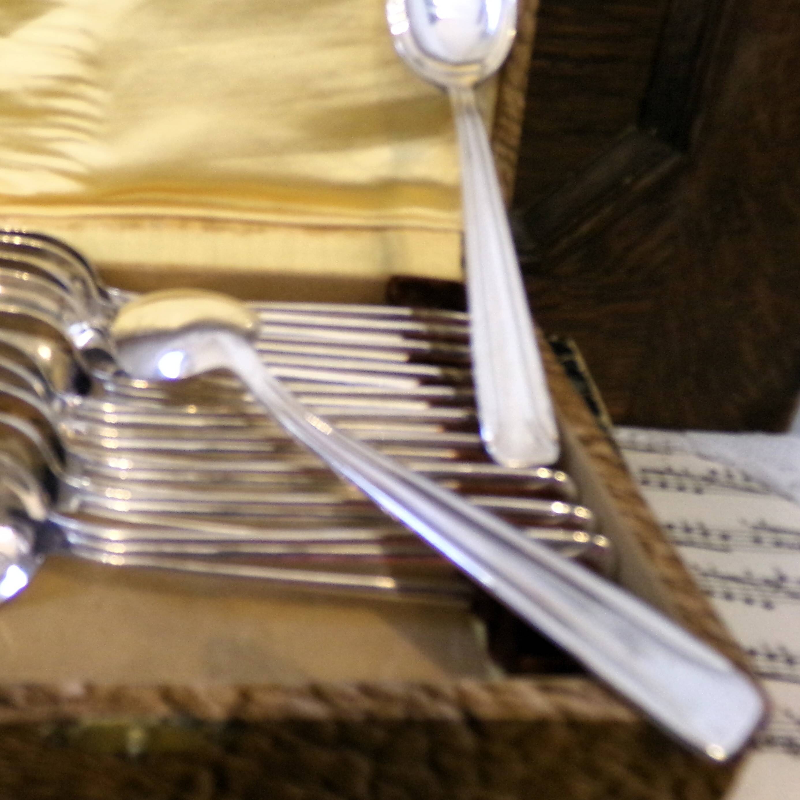 Art Deco silver-plated tea/dessert spoon set of 12