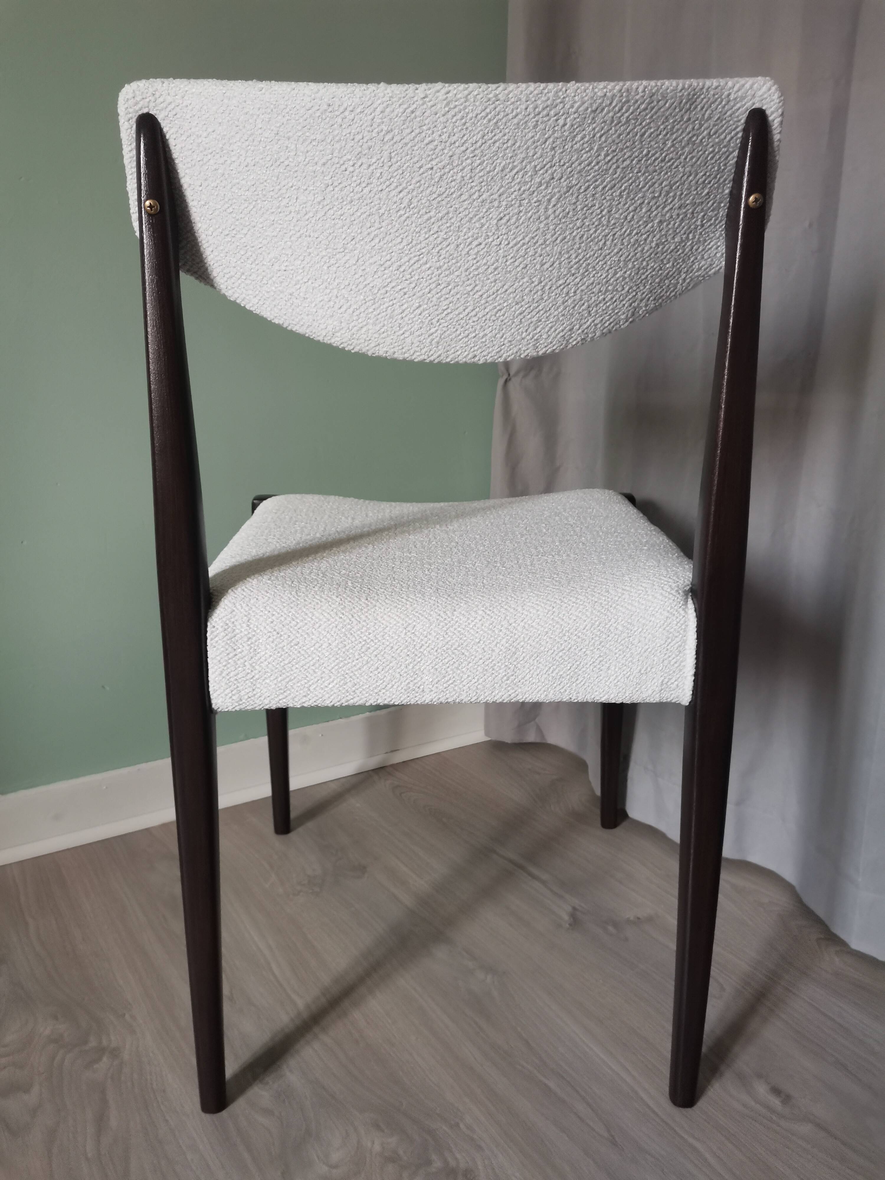 Chaises scandinaves blanches