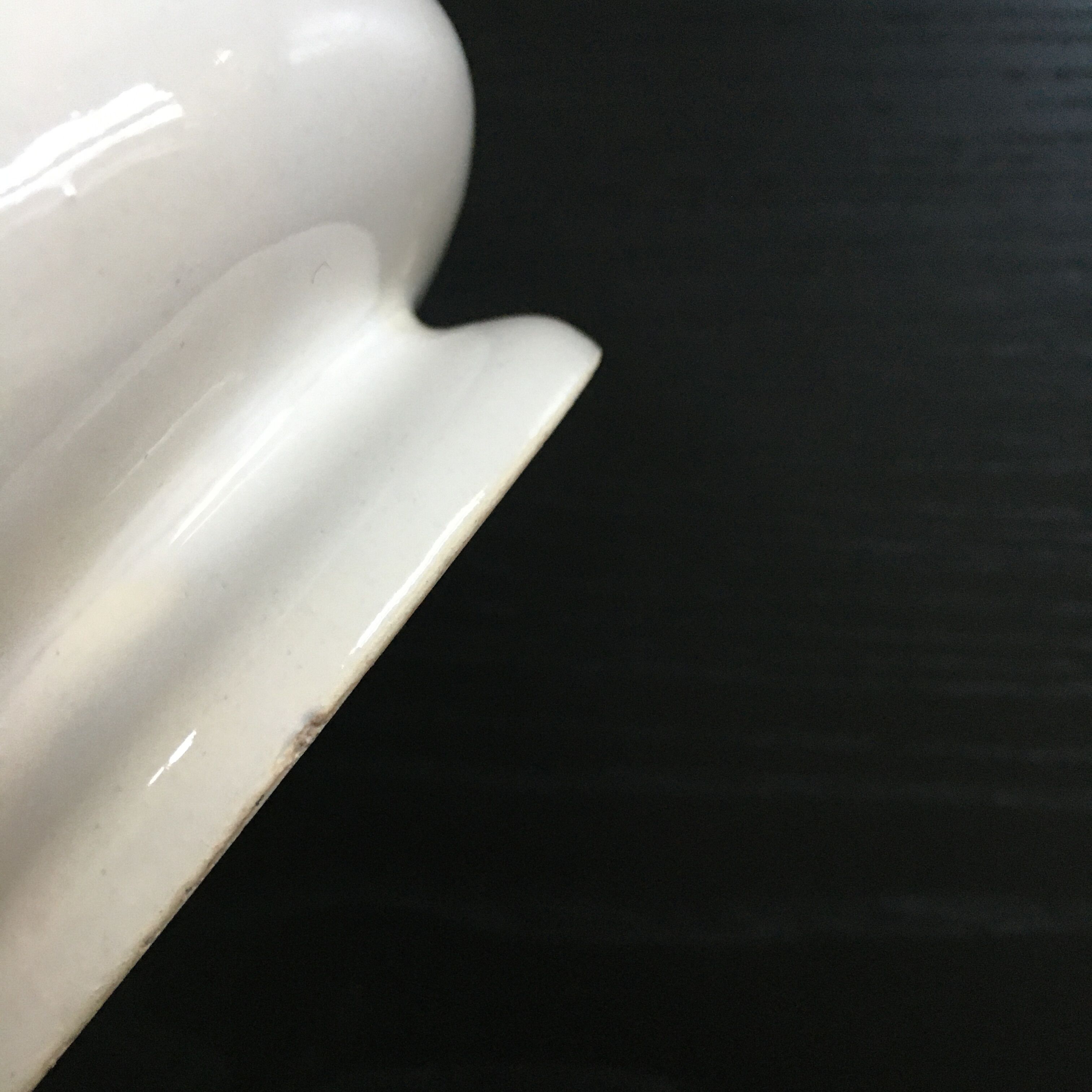 Classic white pot cover