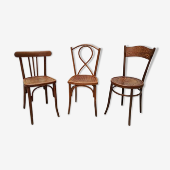 3 chaises bistrot en bois