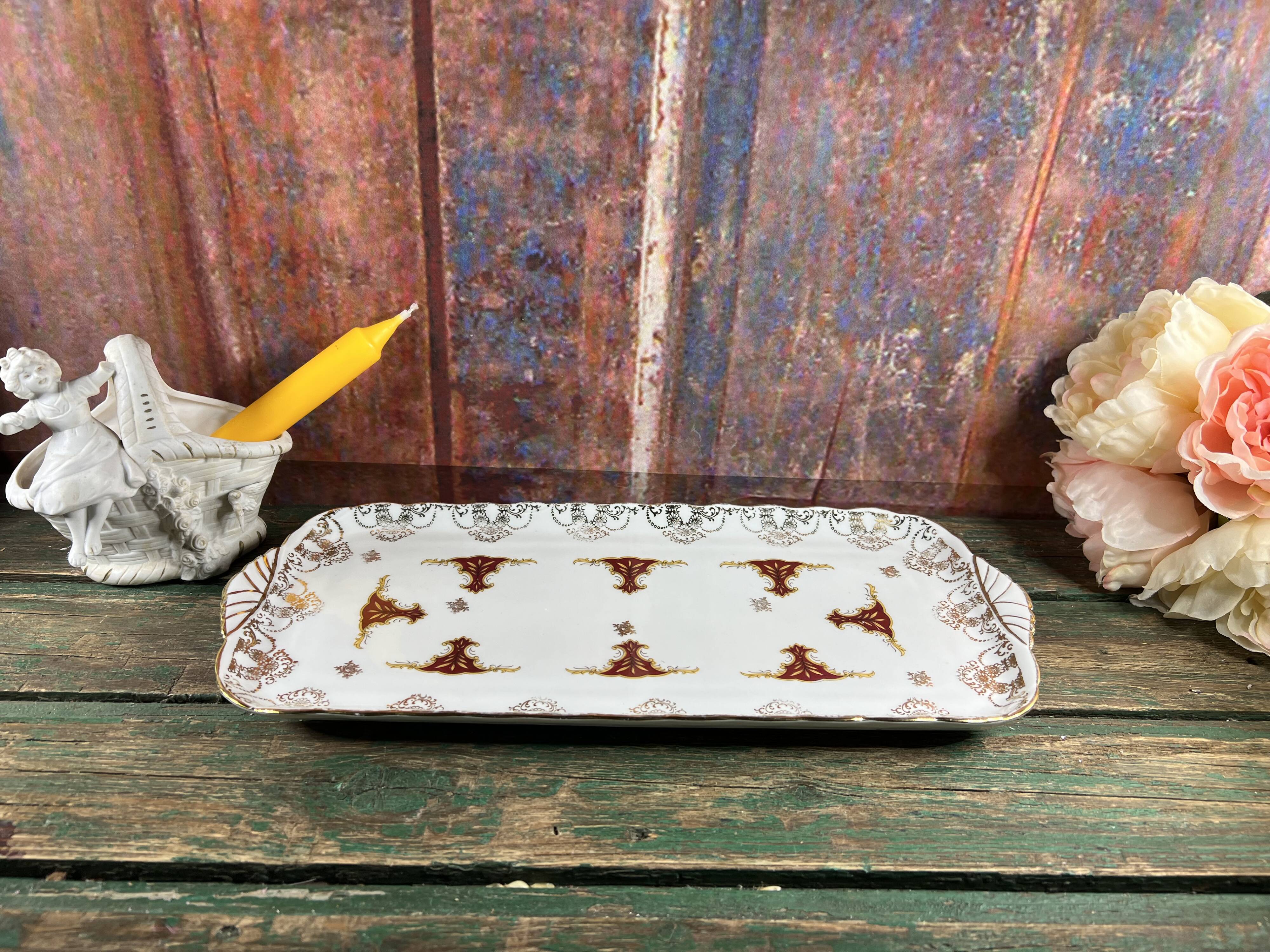 Porcelain cake dish from paris