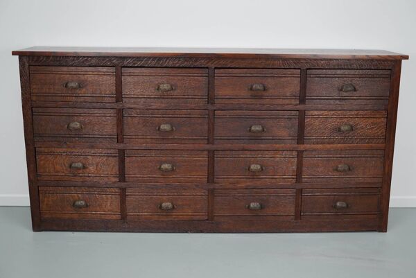 Armoire d'apothicaire en chêne restaurée, années 1920/1930