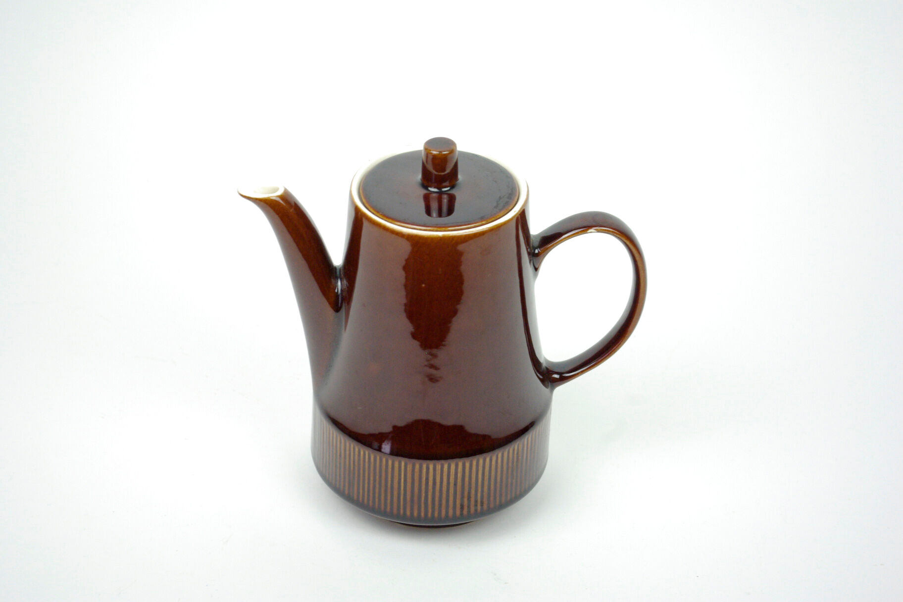 Brown enamelled sandstone teapot with a small lid