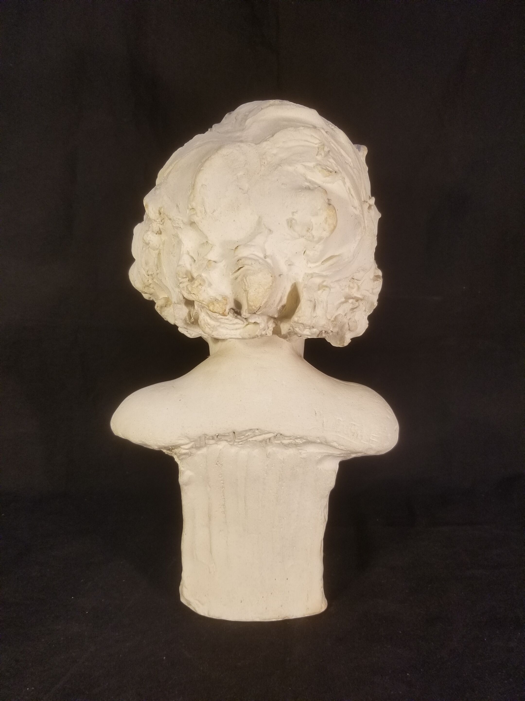 Old plaster bust - The gracious child