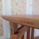 Drop-leaf gateleg table