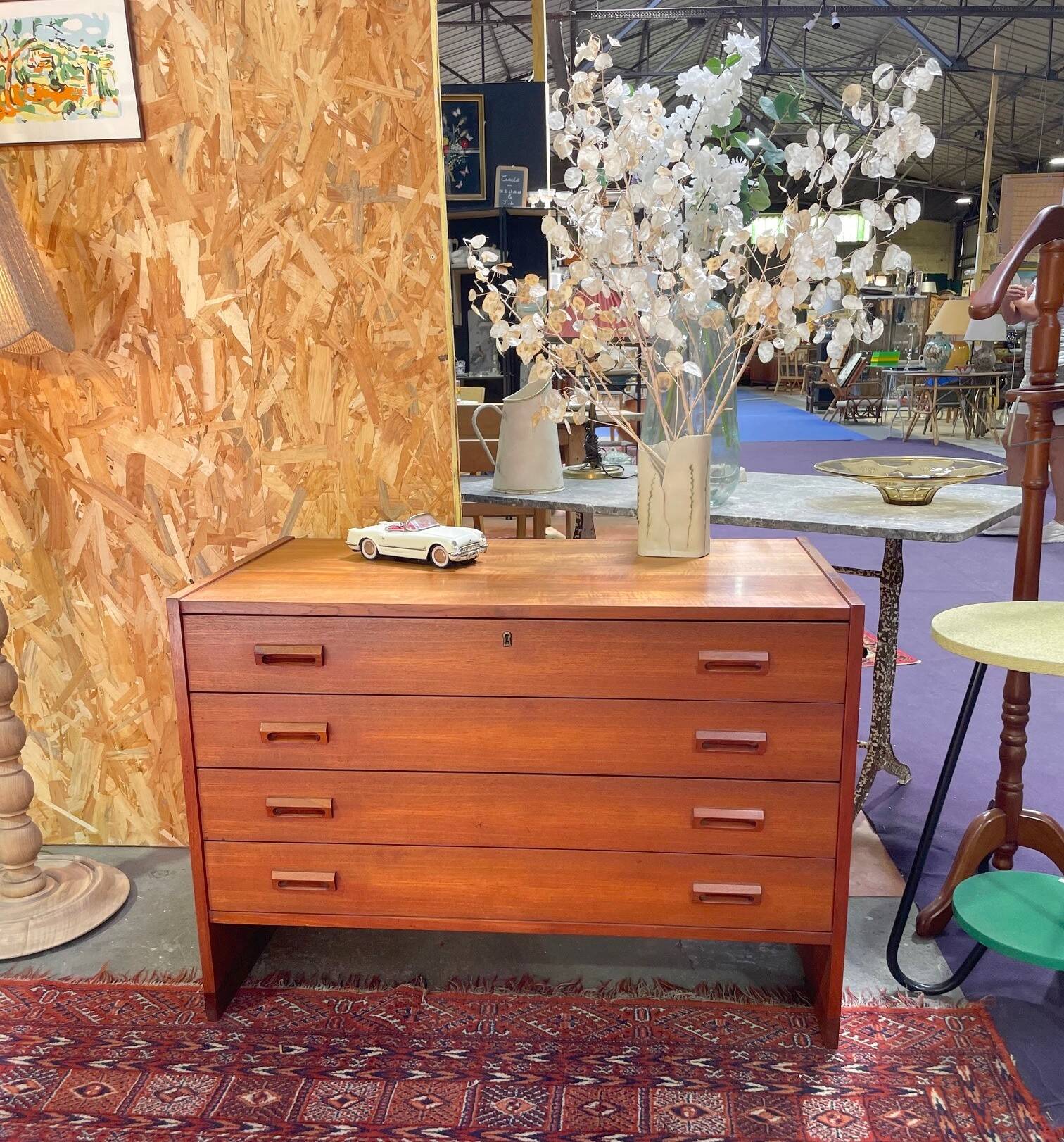Commode scandinave en teck vintage années 60
