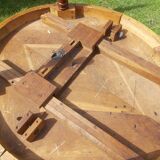 Extendable dining table