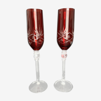 2 champagne flutes