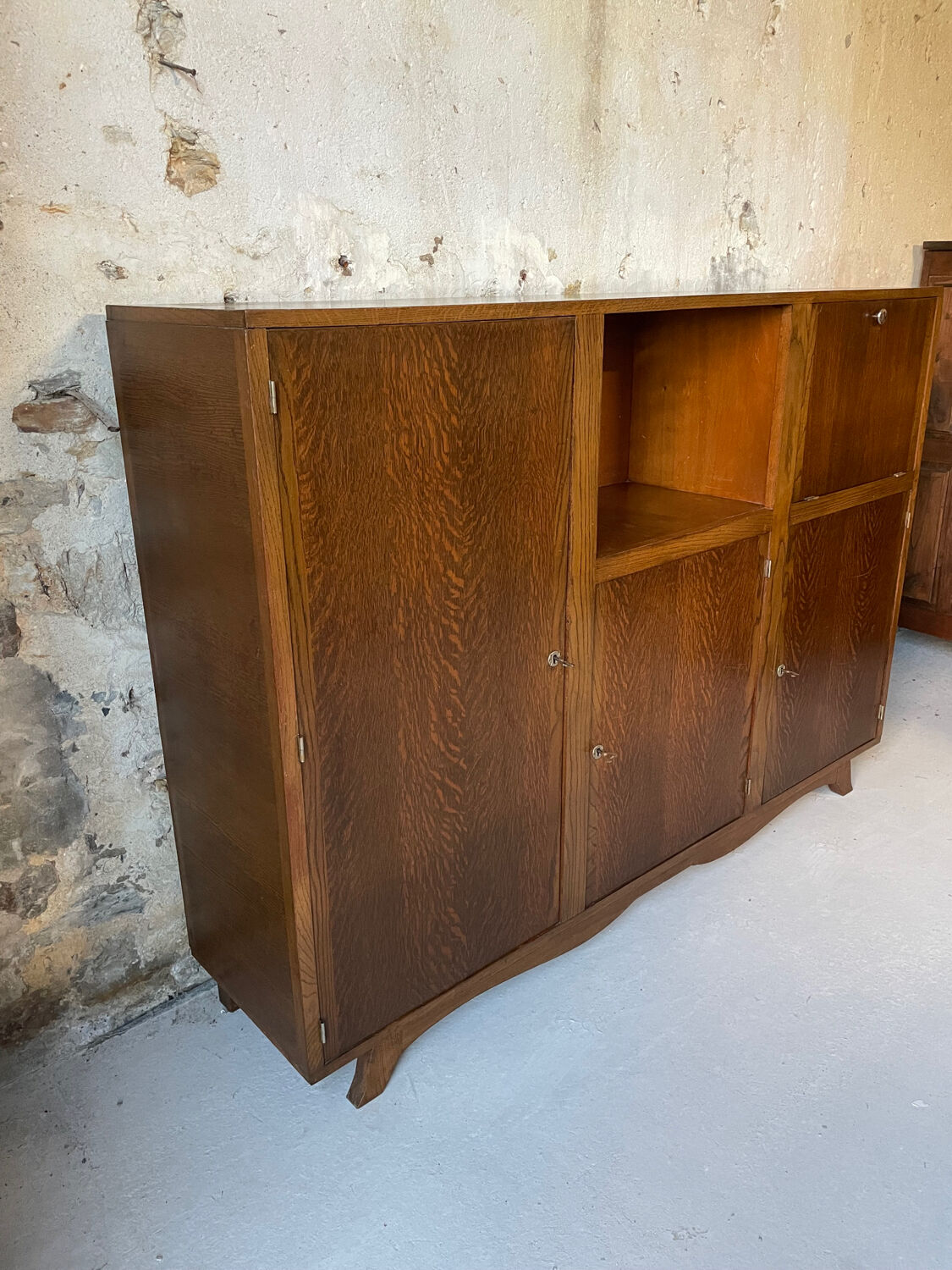 Vintage buffet from the 50s/60s in oak.