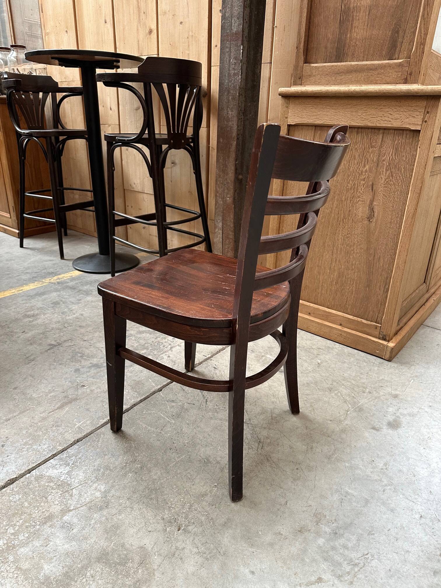 Set of 107 bistro chairs