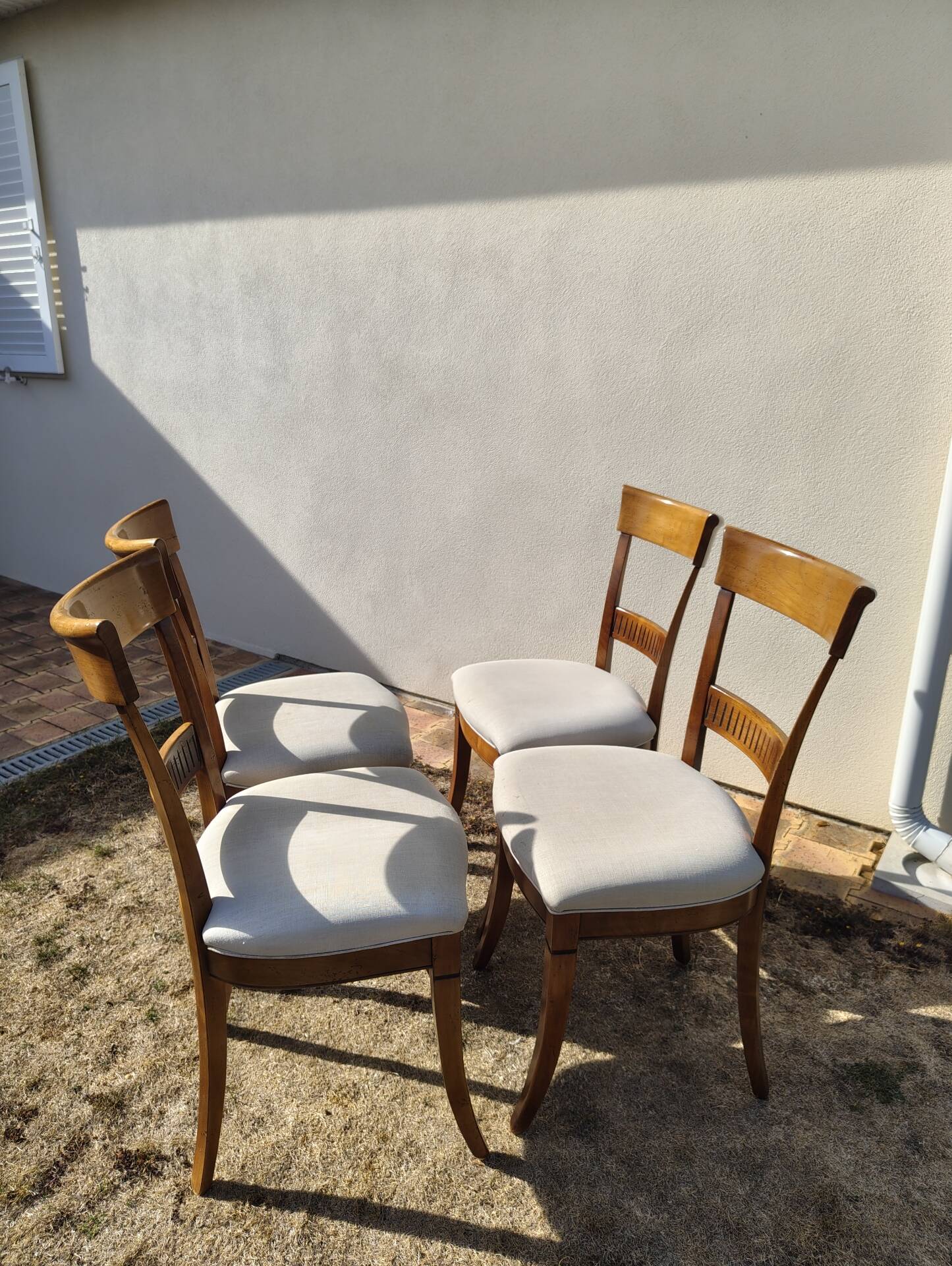 Lot of 4 chairs