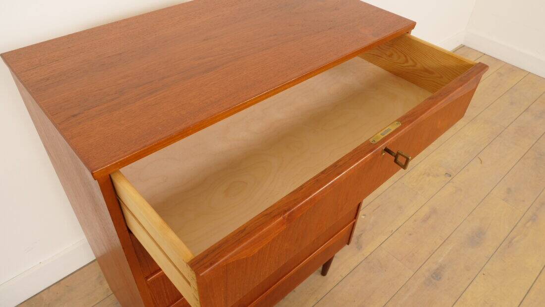 Vintage Danish chest of drawers | Teak | 6 drawers | 106 cm