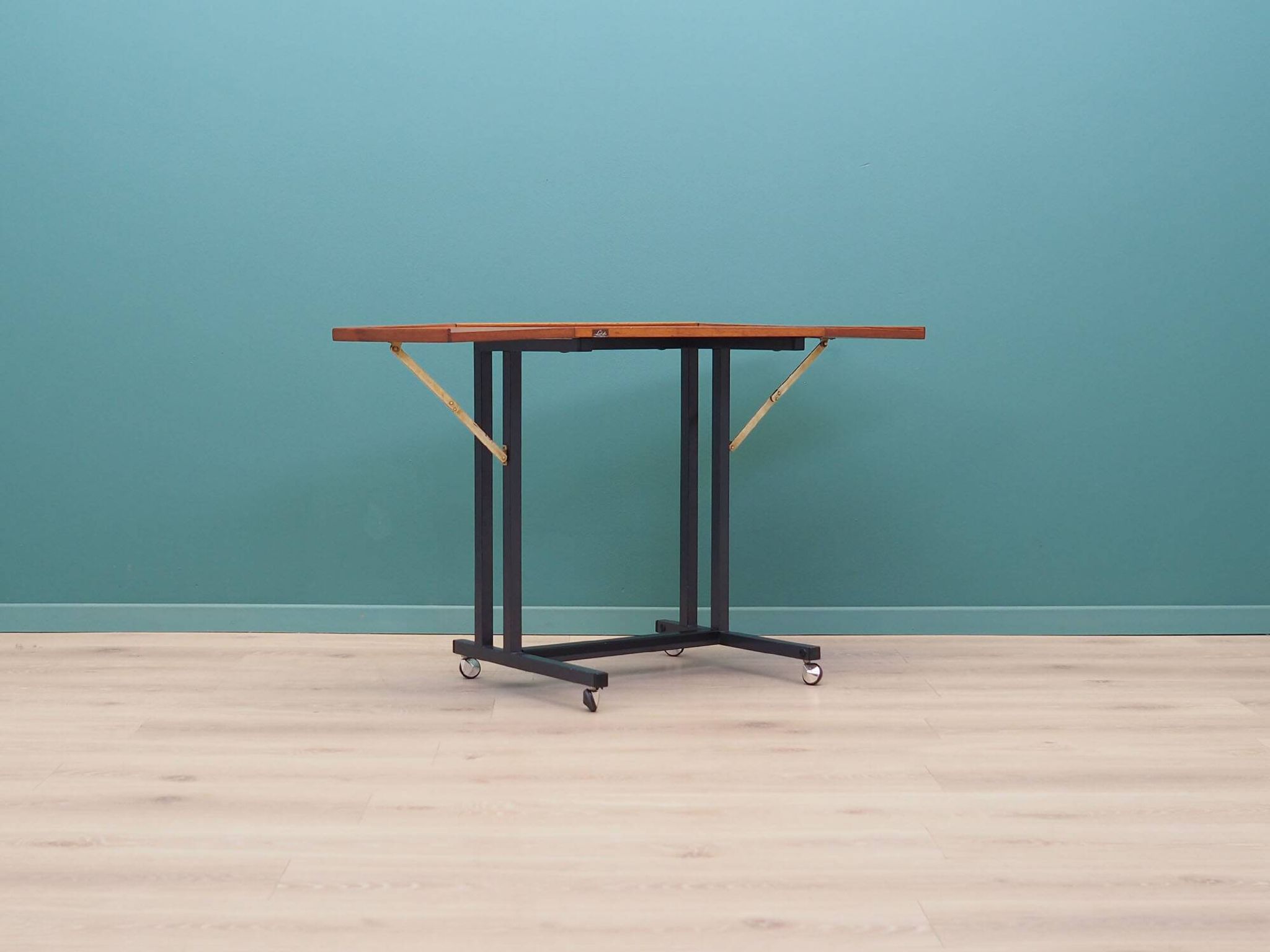 Table de chariot, design danois, années 1970, production : Labofa Møbler