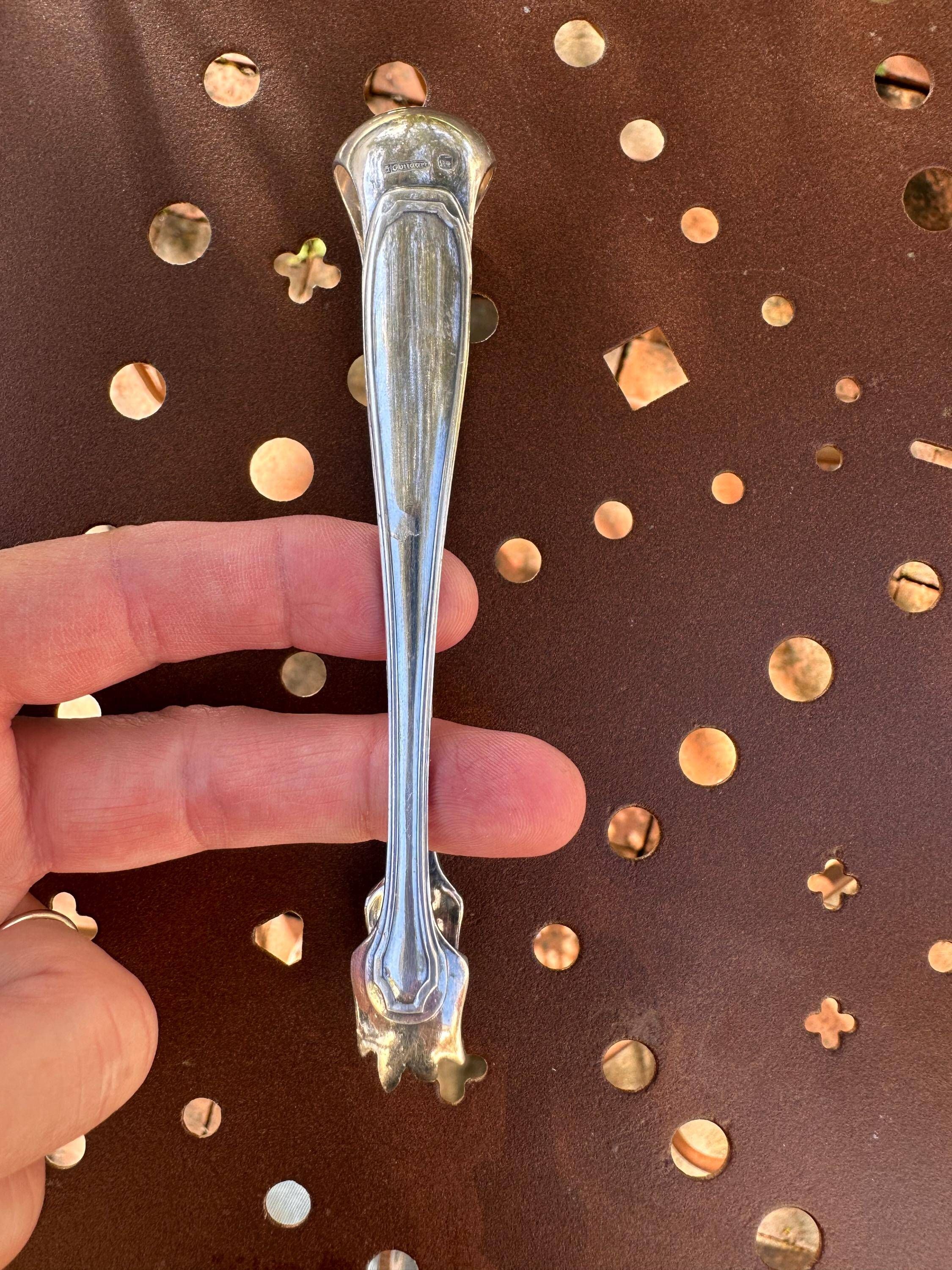 Vintage silver-plated sugar tongs by Gundart – Filigree decoration