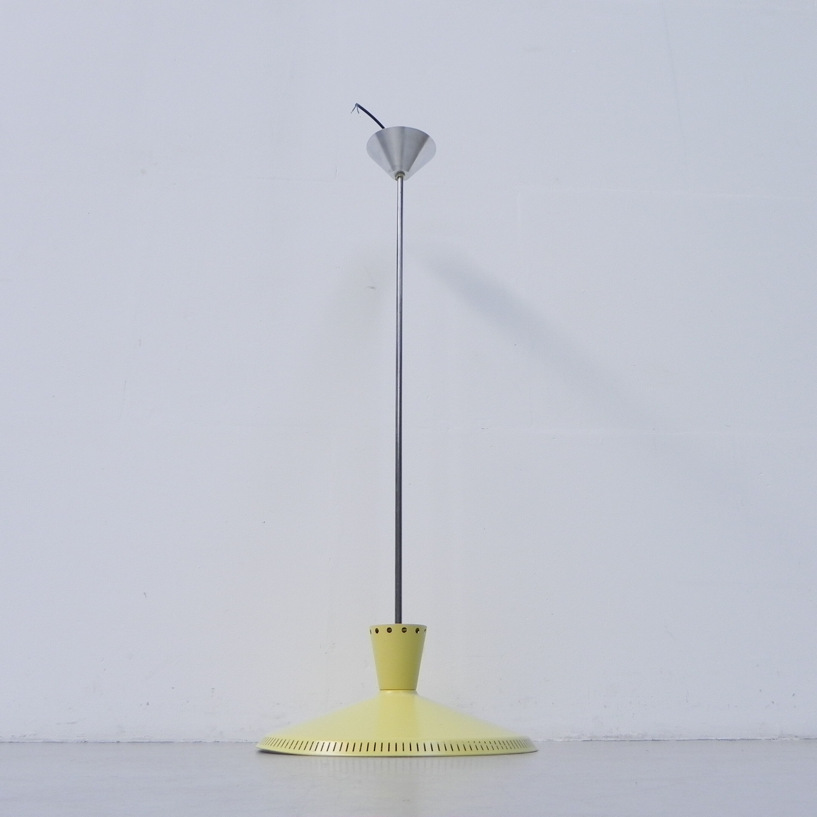 Philips hanging lamp NB93 by Louis Kalff