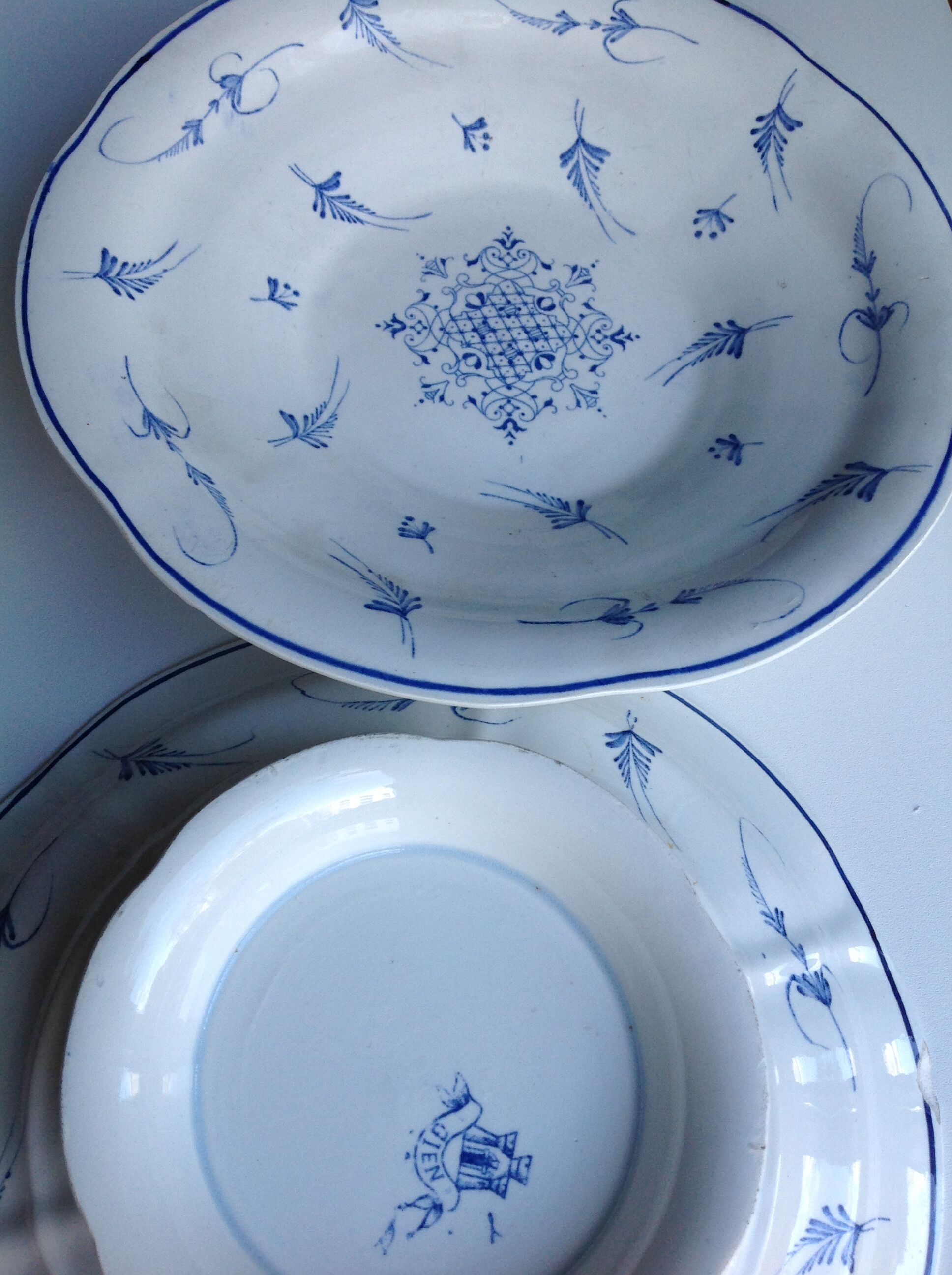 Lot of 2 old Gien presentation plates